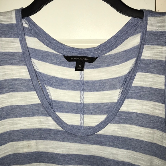 BANAN REPUBLIC TANK TOP SMALL - Picture 2 of 3